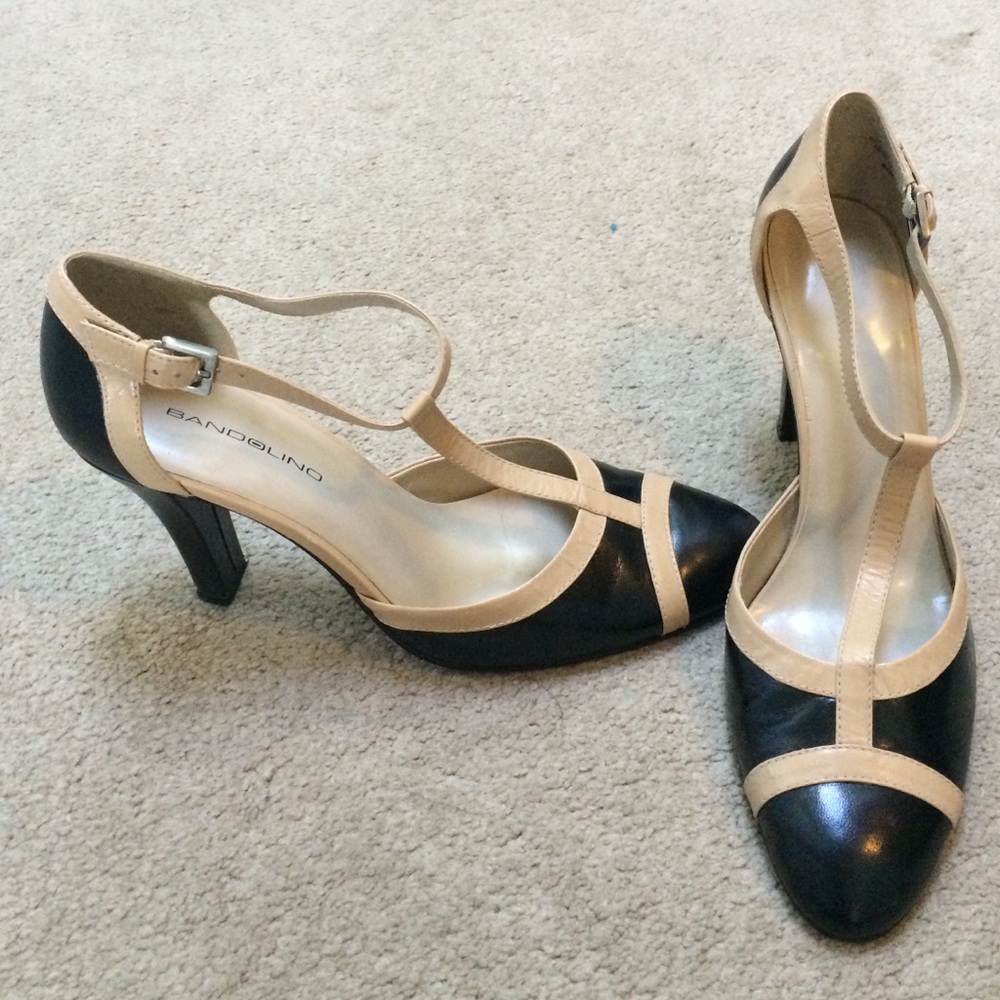 Bandolino Black and Cream T-Strap Mid Heel Pumps